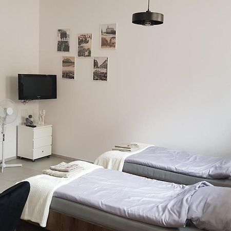 Komfortowy Apartament W Centrum Nowego Sacza Новы Сонч Экстерьер фото